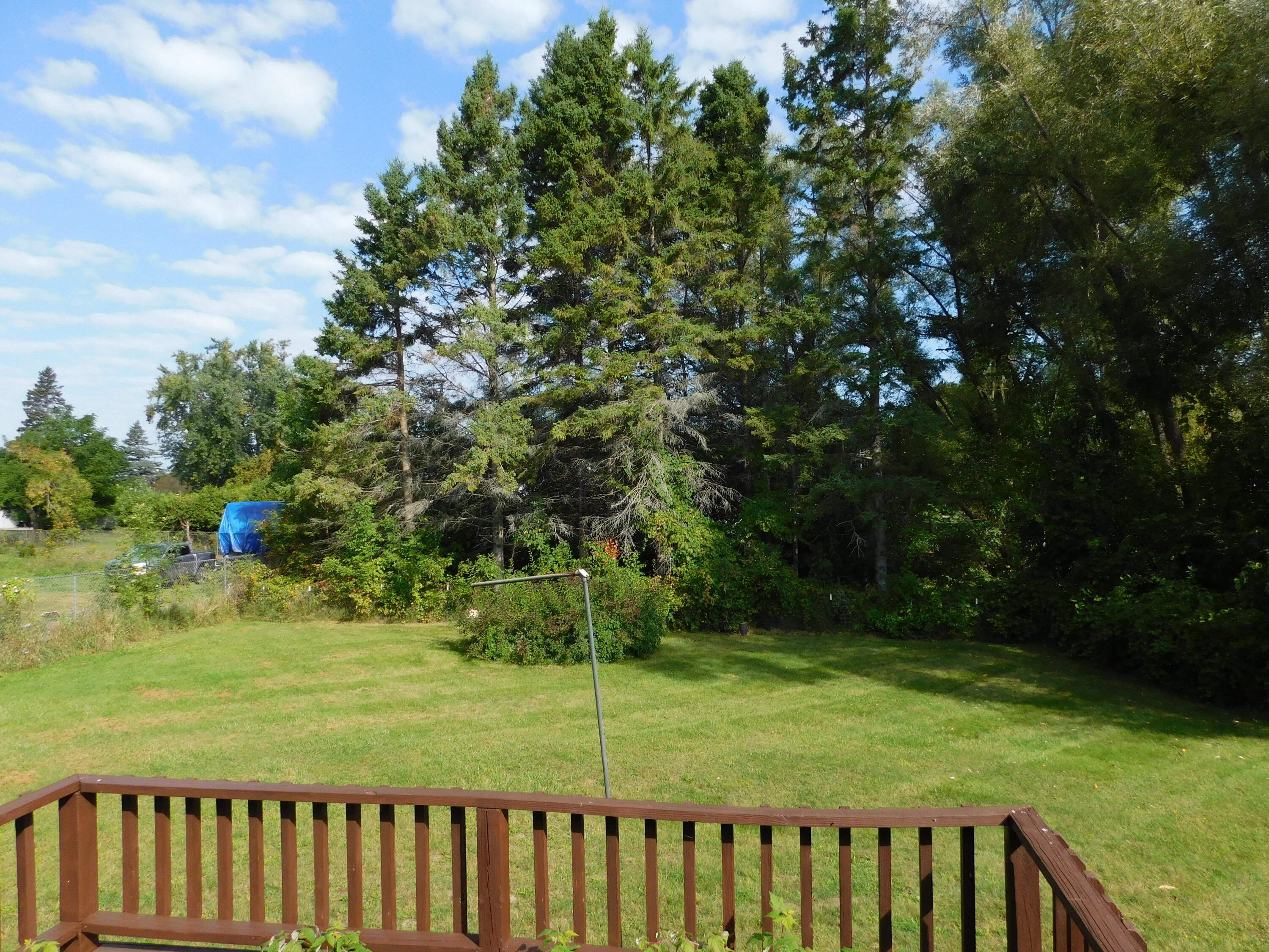 501 Obrien Drive Cheboygan, MI 49721 - Photo 7 of 32 DSCN1017