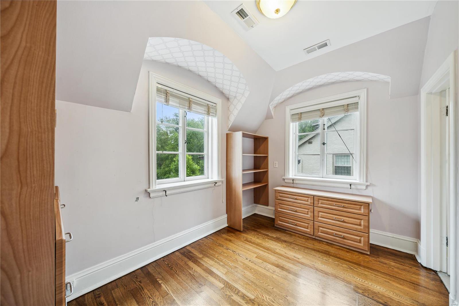 34 Broadview Drive Clayton, MO 63105 - Photo 27 of 42