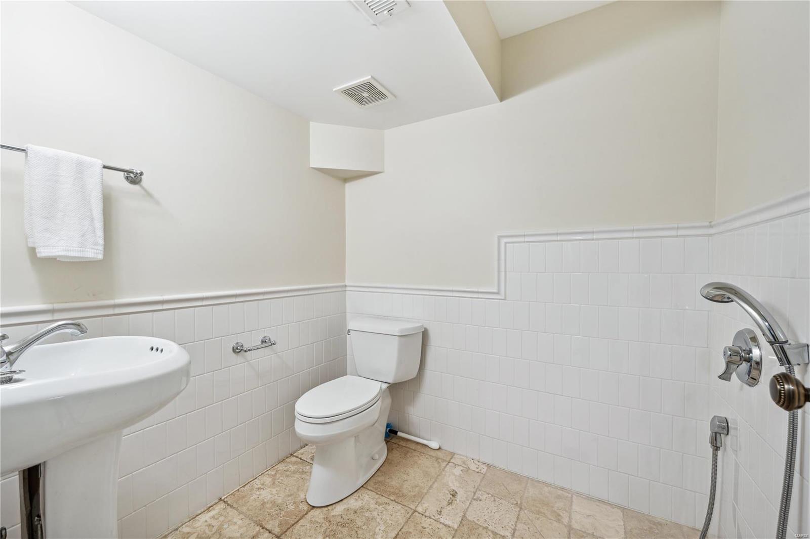 34 Broadview Drive Clayton, MO 63105 - Photo 32 of 42