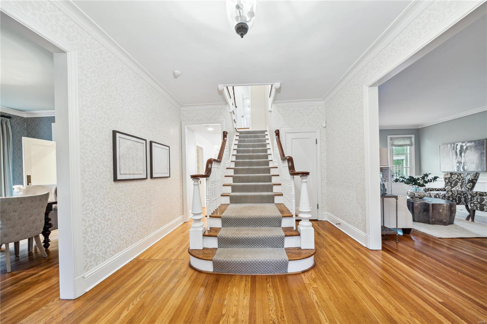 34 Broadview Drive Clayton, MO 63105 - Photo 9 of 42