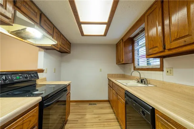 $220,000 | 6556 Charles Street, Shawnee, KS 66216