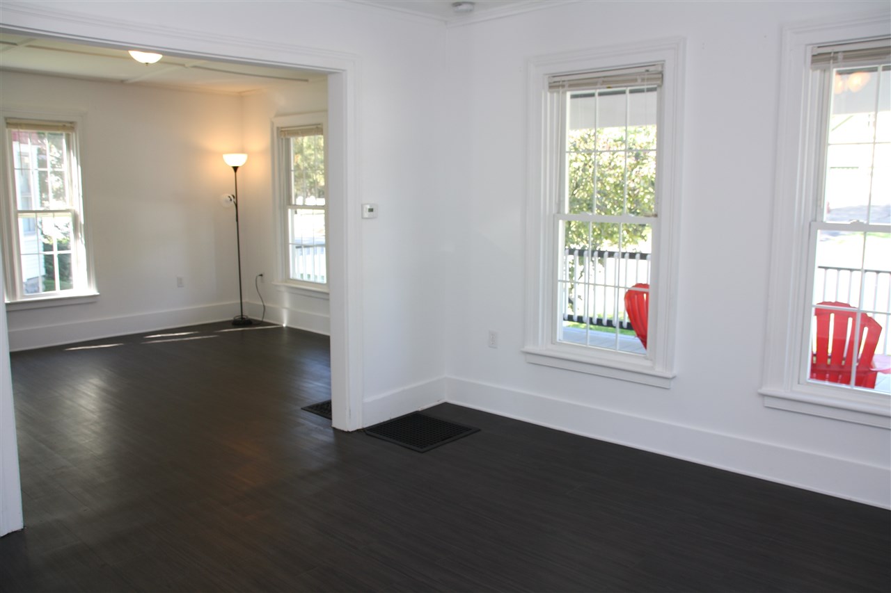 28 Crescent Street Rutland, VT 05701 - Photo 5 of 19
