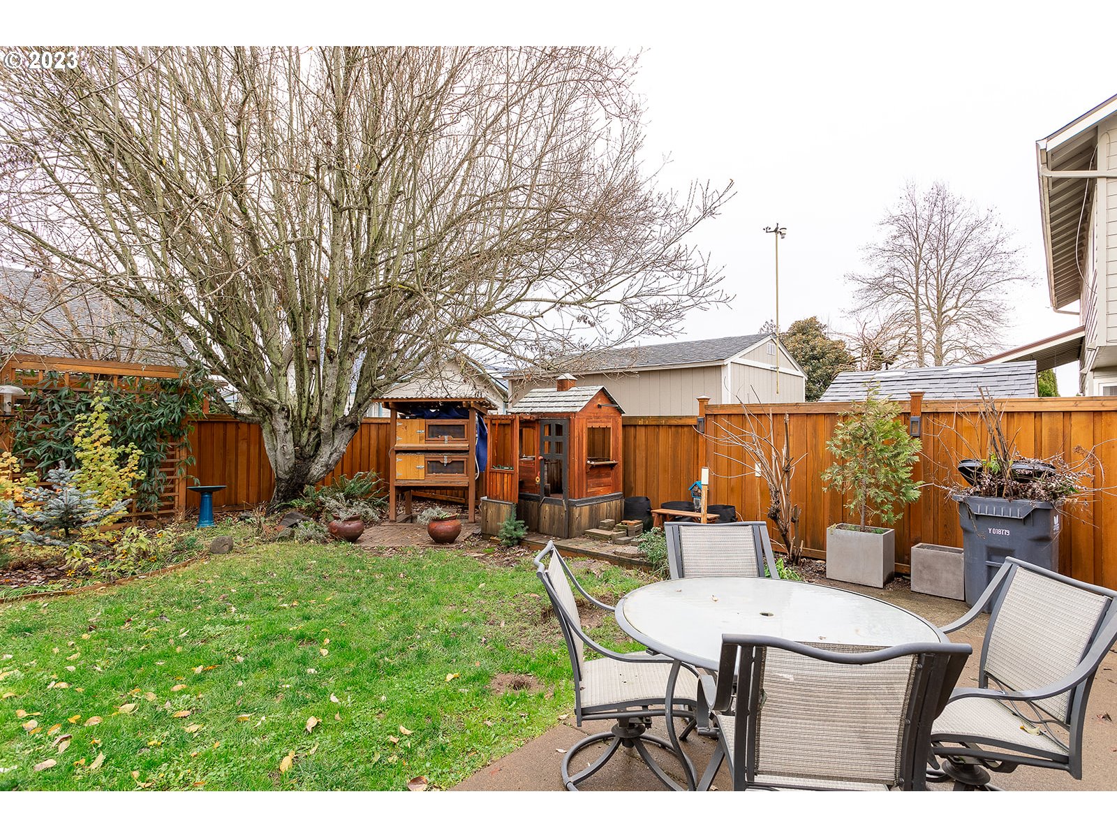 4010 Torrington Avenue Eugene, OR 97404 - Photo 32 of 35 a patio with yard table and chairs