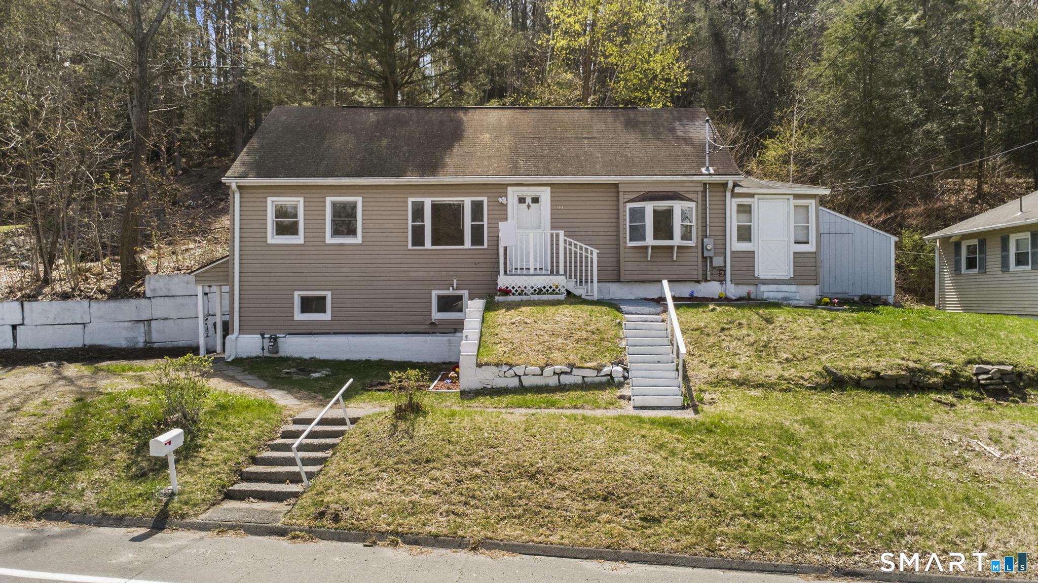 99 Pine Hill Road Thomaston, CT 06787 - Photo 3 of 40