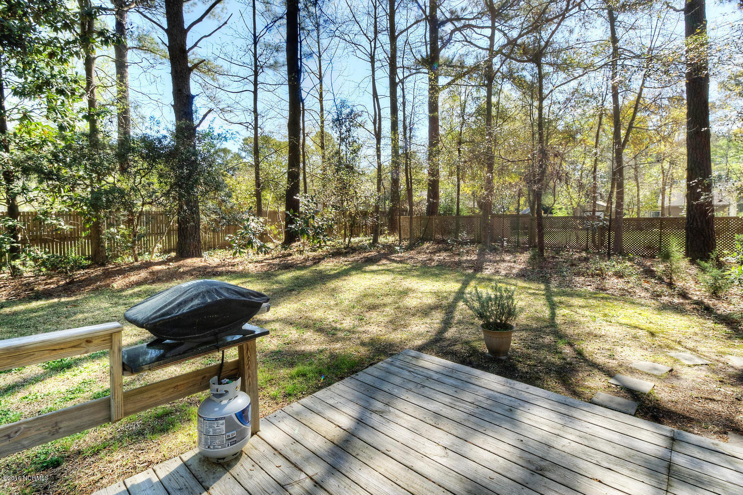 1521 Field View Road Wilmington, NC 28411 - Photo 24 of 25 1521 Field View Rd-large-026-34-Back Yar