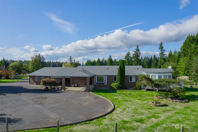 $625,000 | 782 South Military Road, Winlock, WA 98596