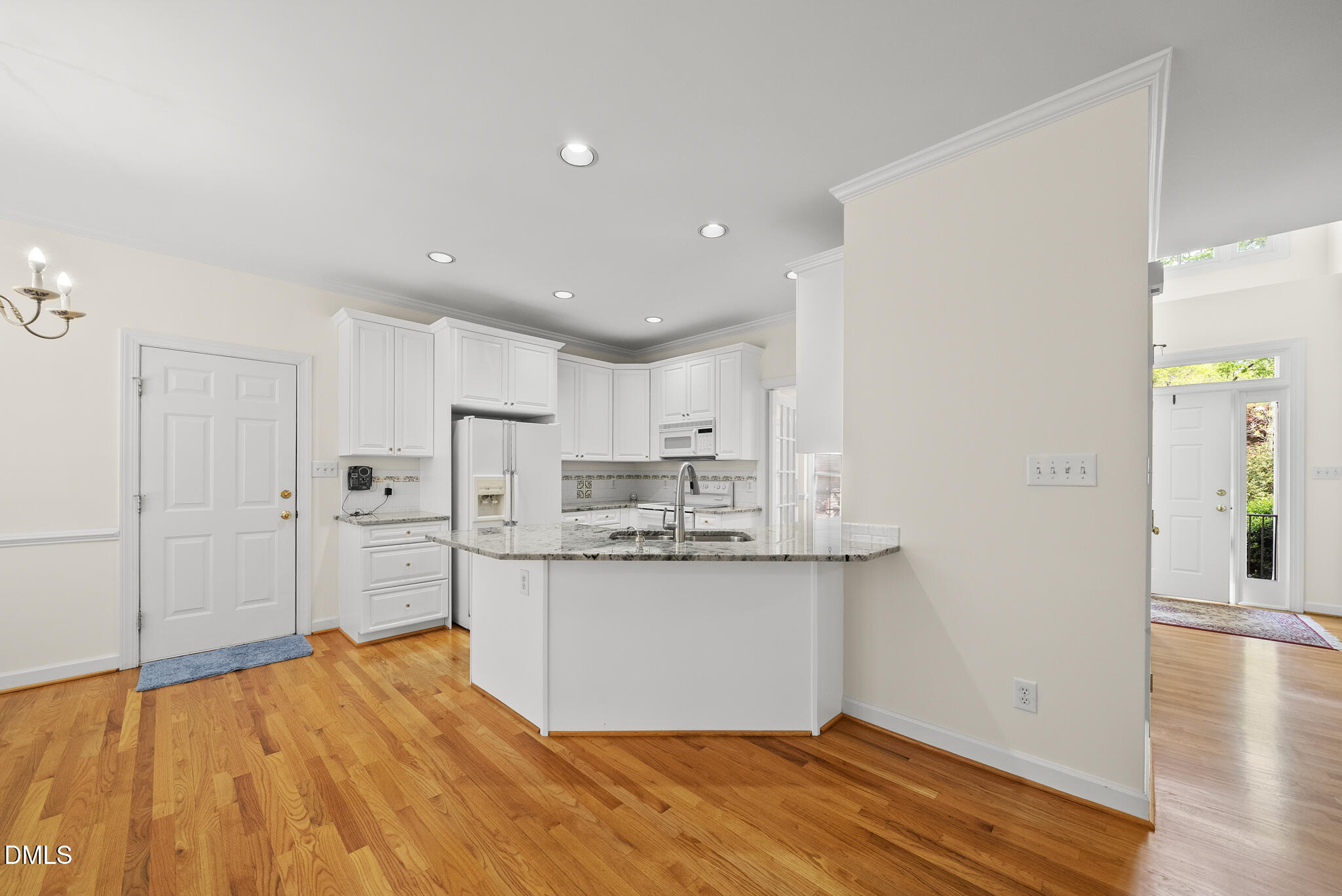 4221 Glen Erin Way Raleigh, NC 27613 - Photo 12 of 54 DSC06559