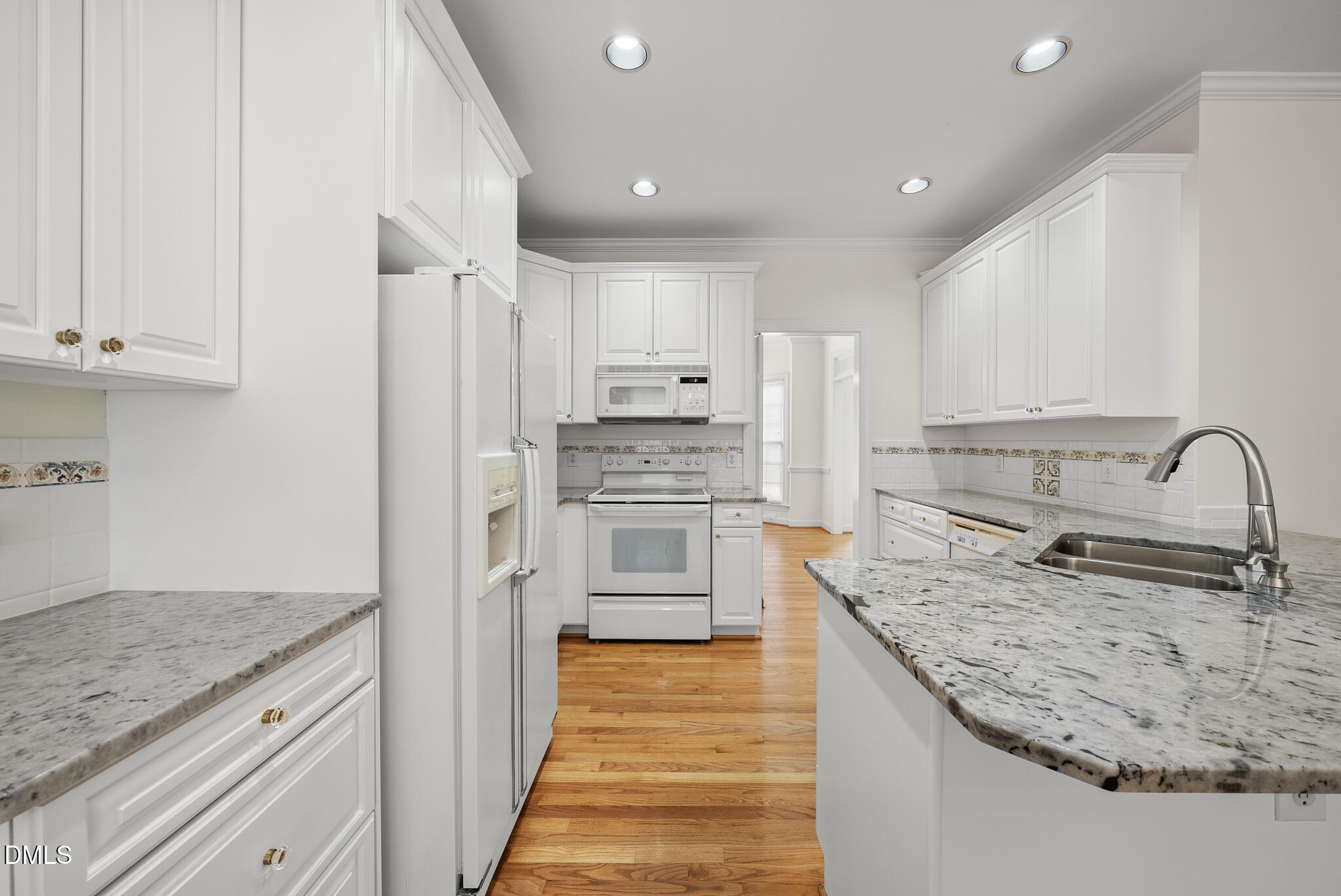 4221 Glen Erin Way Raleigh, NC 27613 - Photo 15 of 54 DSC06568