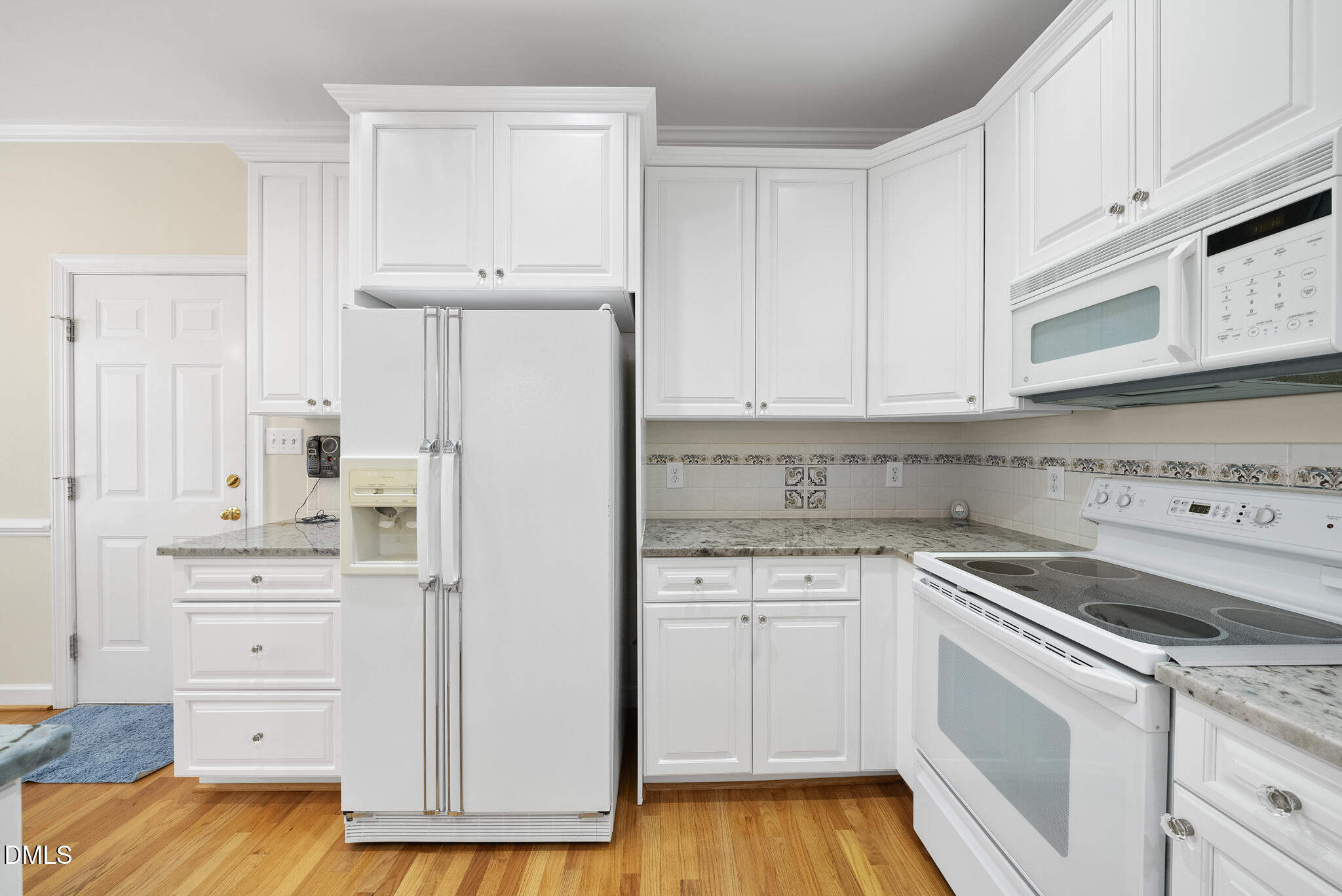 4221 Glen Erin Way Raleigh, NC 27613 - Photo 17 of 54 DSC06574