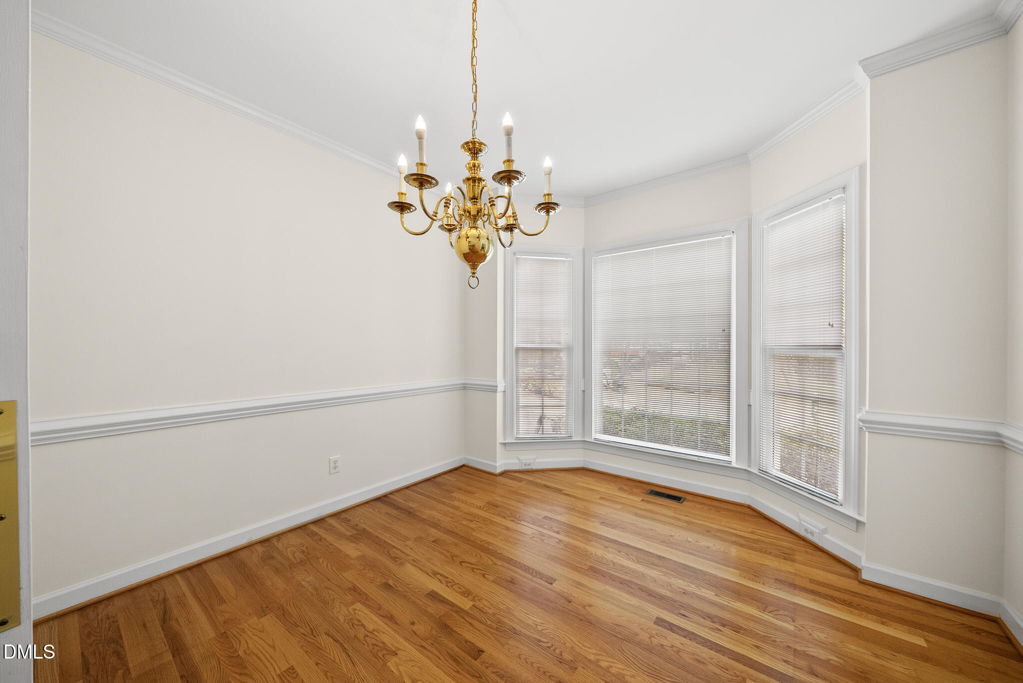 4221 Glen Erin Way Raleigh, NC 27613 - Photo 7 of 54 DSC06544