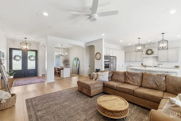 $689,800 | Undisclosed Address, Bakersfield, CA 93314