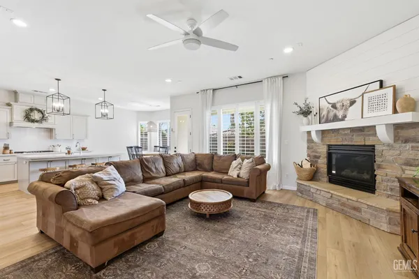 $689,800 | Undisclosed Address, Bakersfield, CA 93314
