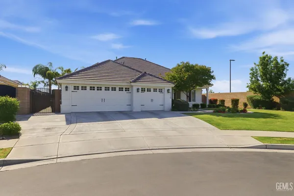 $689,800 | Undisclosed Address, Bakersfield, CA 93314