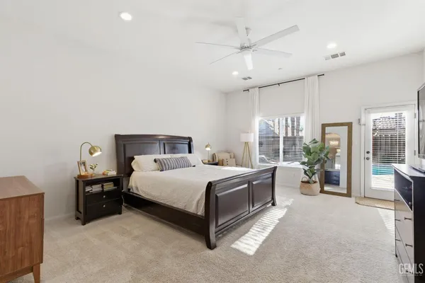 $689,800 | Undisclosed Address, Bakersfield, CA 93314