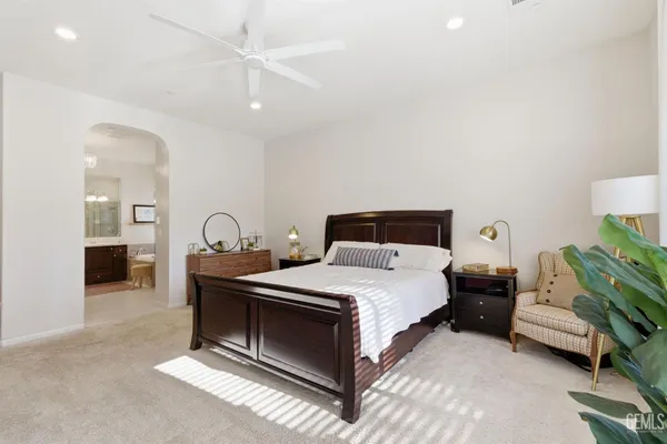 $689,800 | Undisclosed Address, Bakersfield, CA 93314