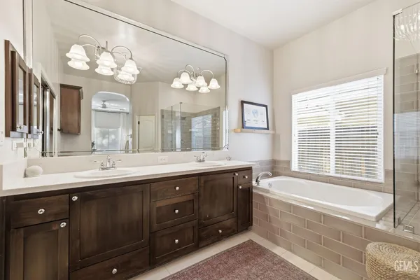 $689,800 | Undisclosed Address, Bakersfield, CA 93314