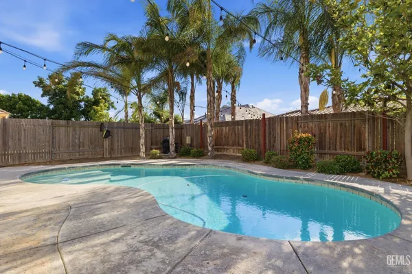 $689,800 | Undisclosed Address, Bakersfield, CA 93314