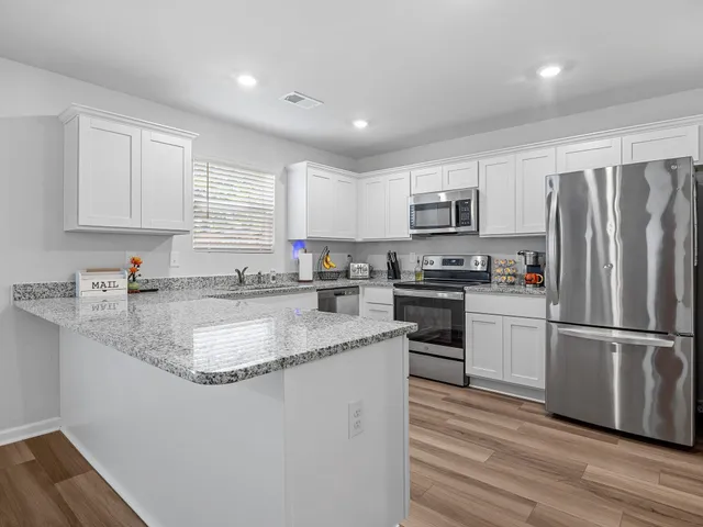 $279,900 | 329 Carramore Drive, Inman, SC 29349