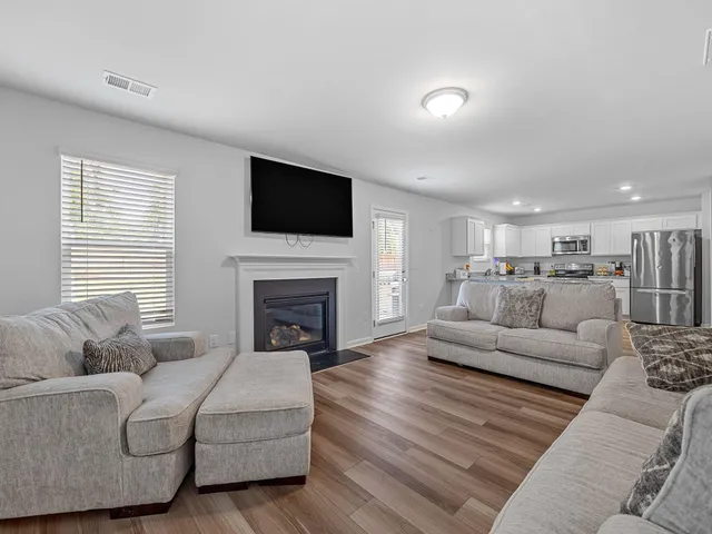 $279,900 | 329 Carramore Drive, Inman, SC 29349