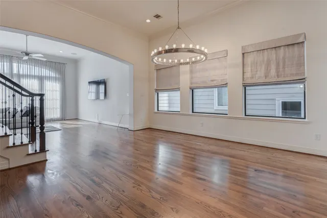 $1,000,000 | 4220 Law Street, Houston, TX 77005