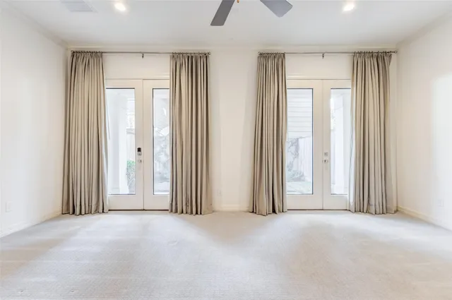 $1,000,000 | 4220 Law Street, Houston, TX 77005