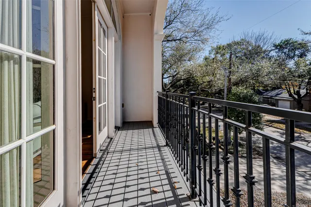 $1,000,000 | 4220 Law Street, Houston, TX 77005