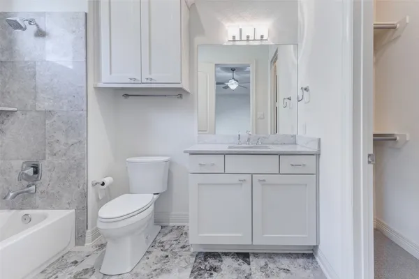 $1,000,000 | 4220 Law Street, Houston, TX 77005