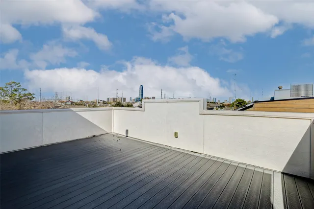 $1,000,000 | 4220 Law Street, Houston, TX 77005