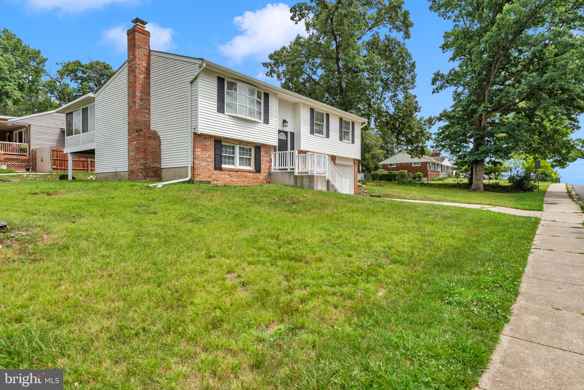 9301 North Laurel Road Laurel, MD 20723 - Photo 4 of 41 Large quarter acre corner lot