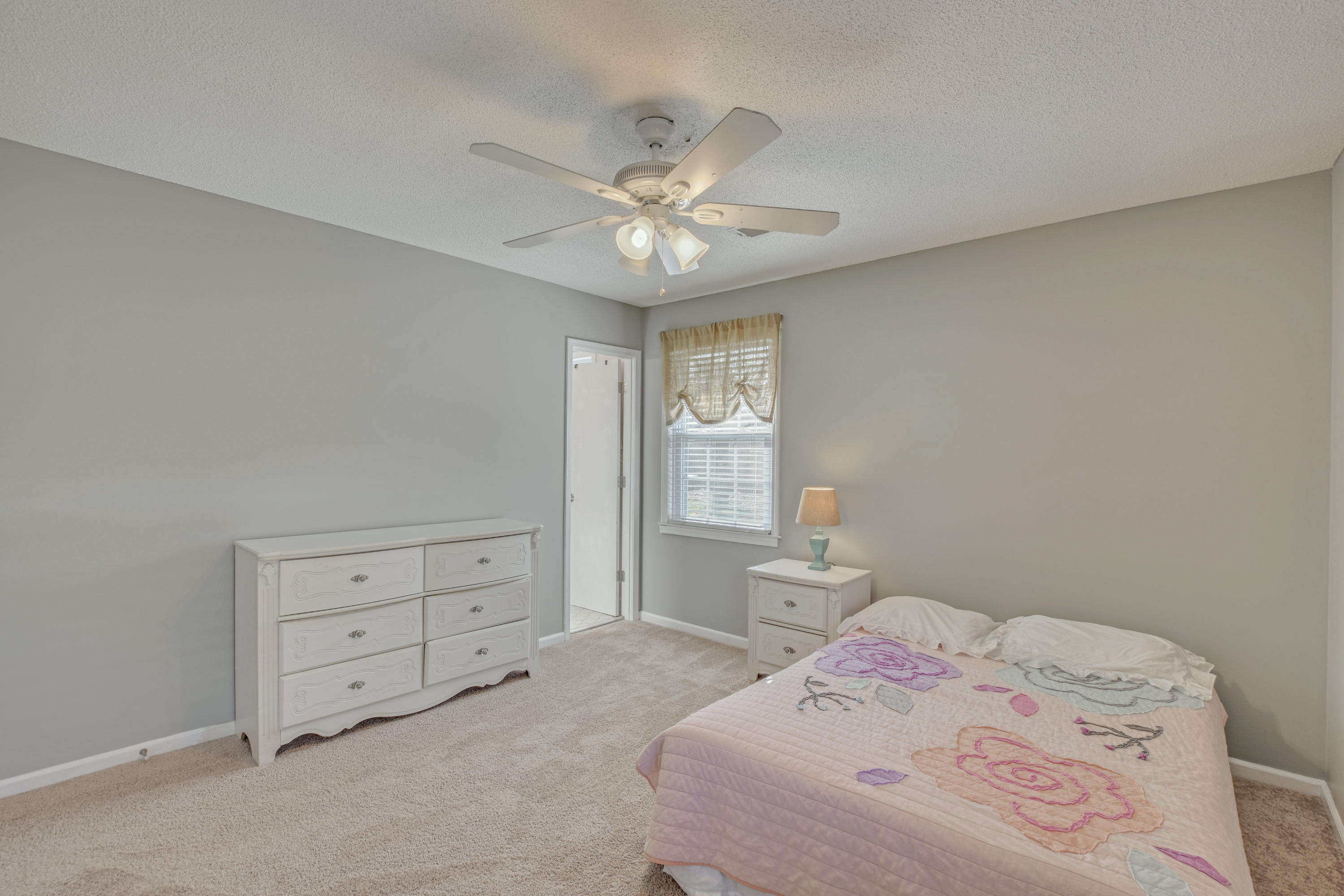 708 Beauregard Road Summerville, SC 29486 - Photo 20 of 37 2