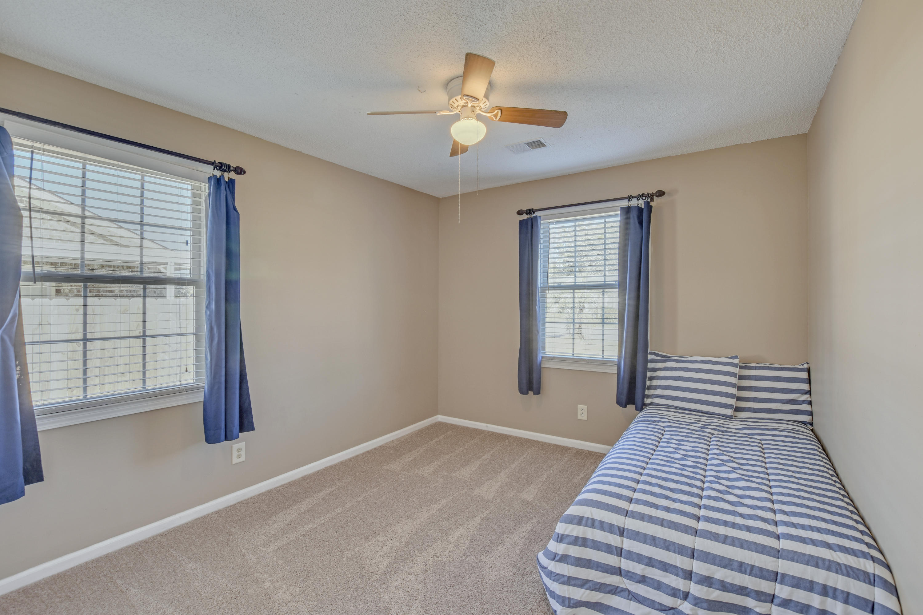 708 Beauregard Road Summerville, SC 29486 - Photo 23 of 37 5
