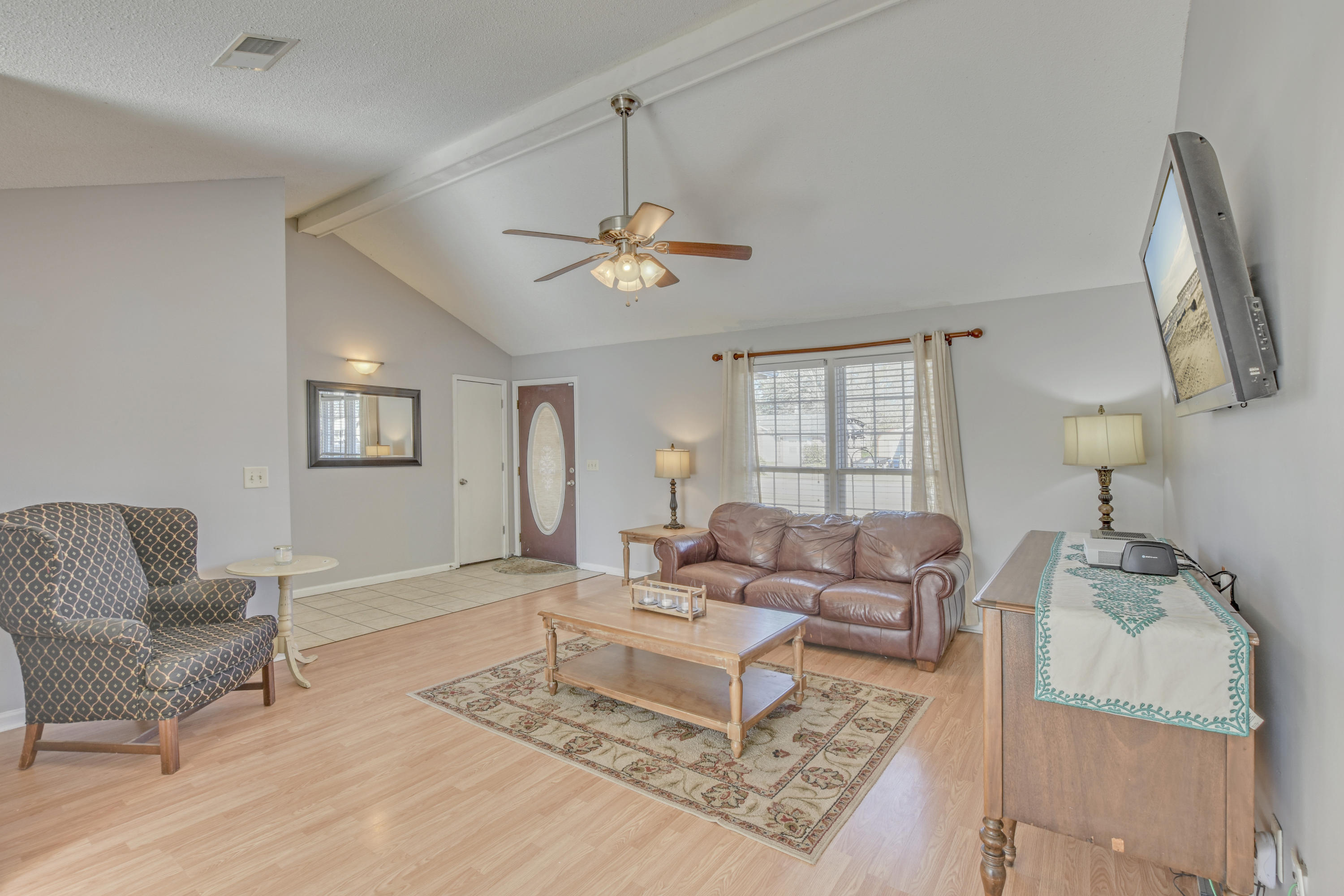 708 Beauregard Road Summerville, SC 29486 - Photo 9 of 37 22