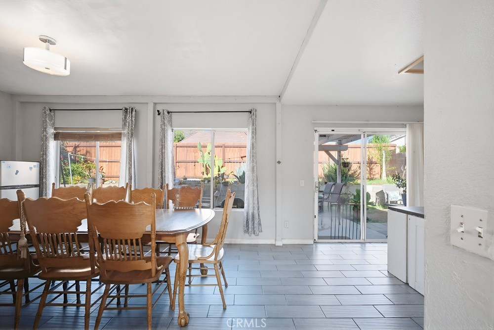 1216 Lilac Ridge Drive Perris, CA 92571 - Photo 14 of 41