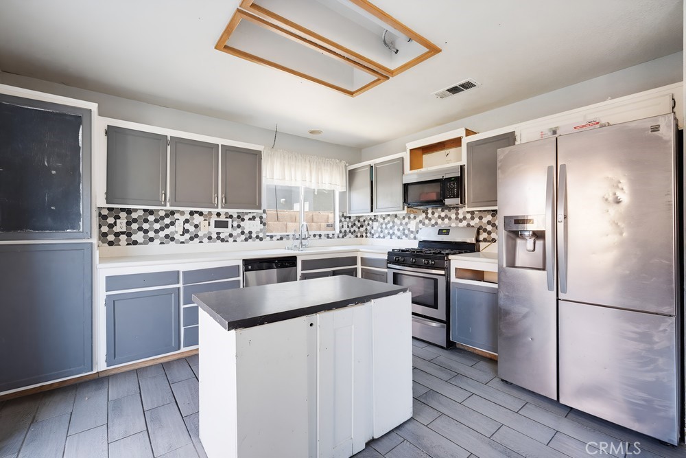 1216 Lilac Ridge Drive Perris, CA 92571 - Photo 19 of 41