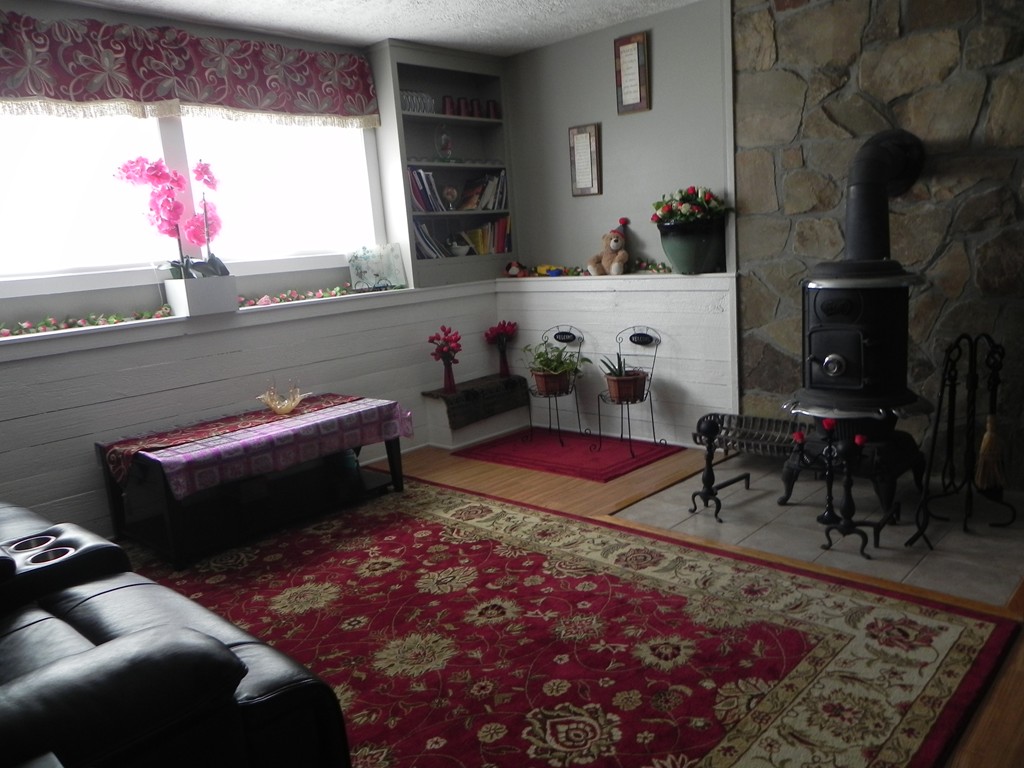 110 Sawmill Road West Springfield, MA 01089 - Photo 11 of 23