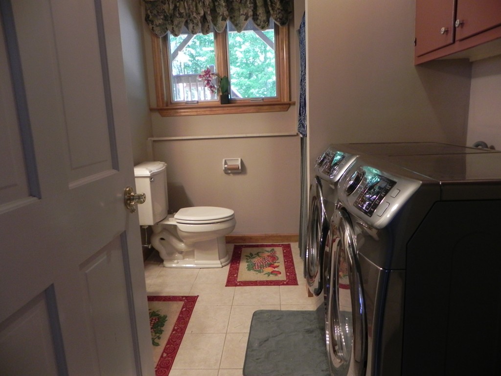 110 Sawmill Road West Springfield, MA 01089 - Photo 13 of 23