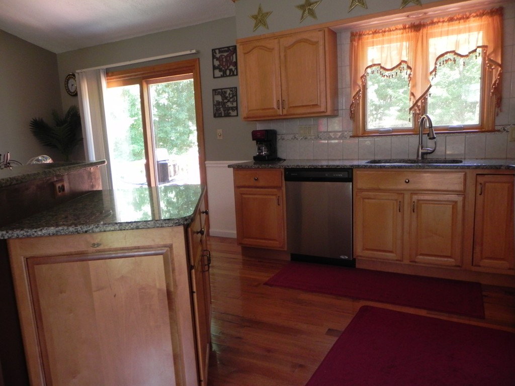 110 Sawmill Road West Springfield, MA 01089 - Photo 5 of 23