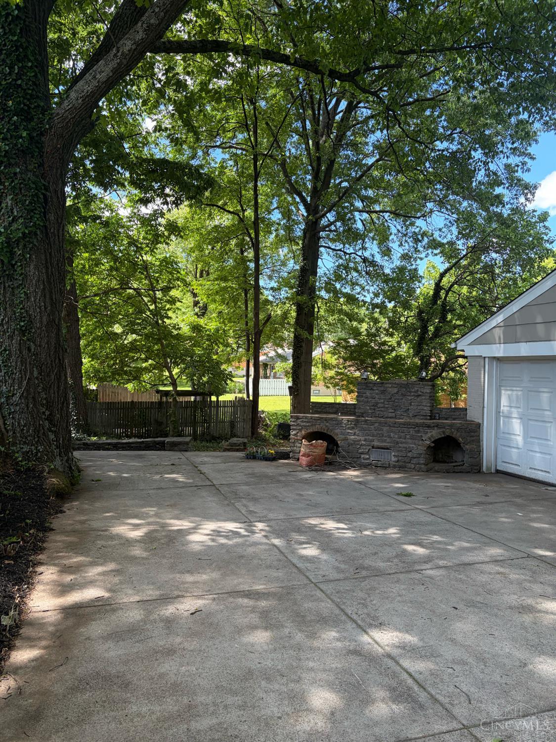 5449 Sidney Road Cincinnati, OH 45238 - Photo 23 of 27