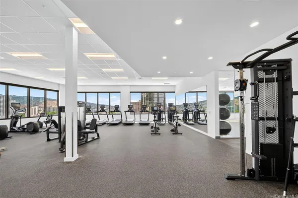 $4,100 | 1515 Liona Street, Unit 1800, Honolulu, HI 96814