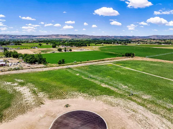 $225,900 | 26559 Lothbrook Lane, Wilder, ID 83676