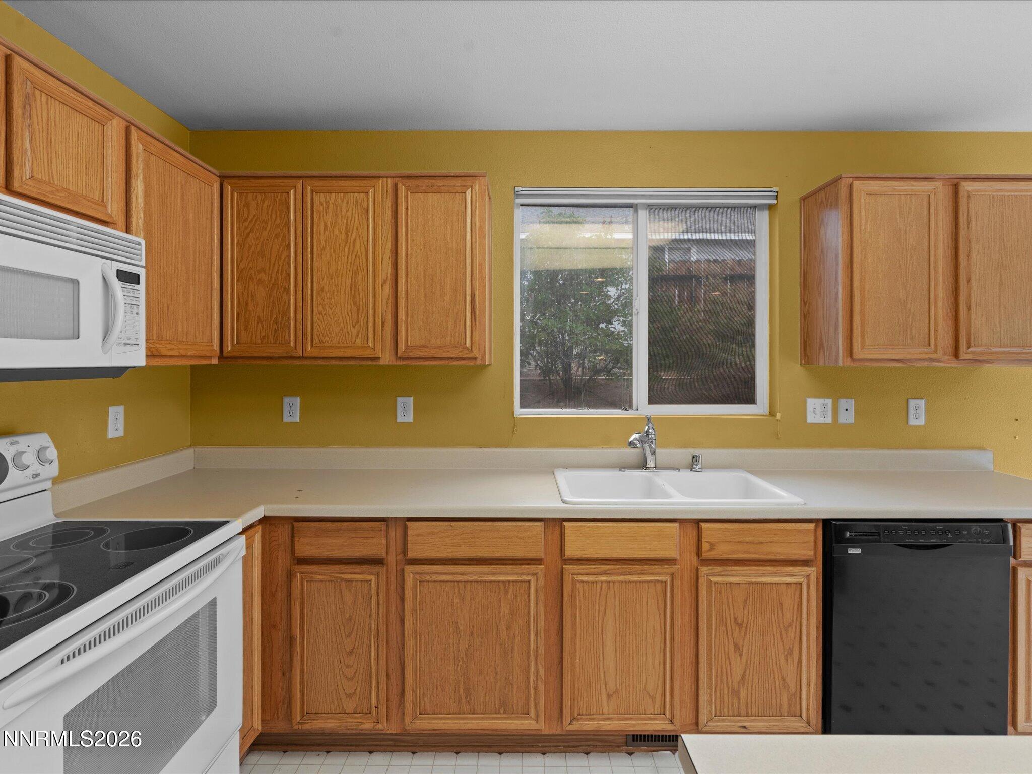 4041 Kings Row Reno, NV 89503 - Photo 17 of 41 19-4041 Kings Row-112