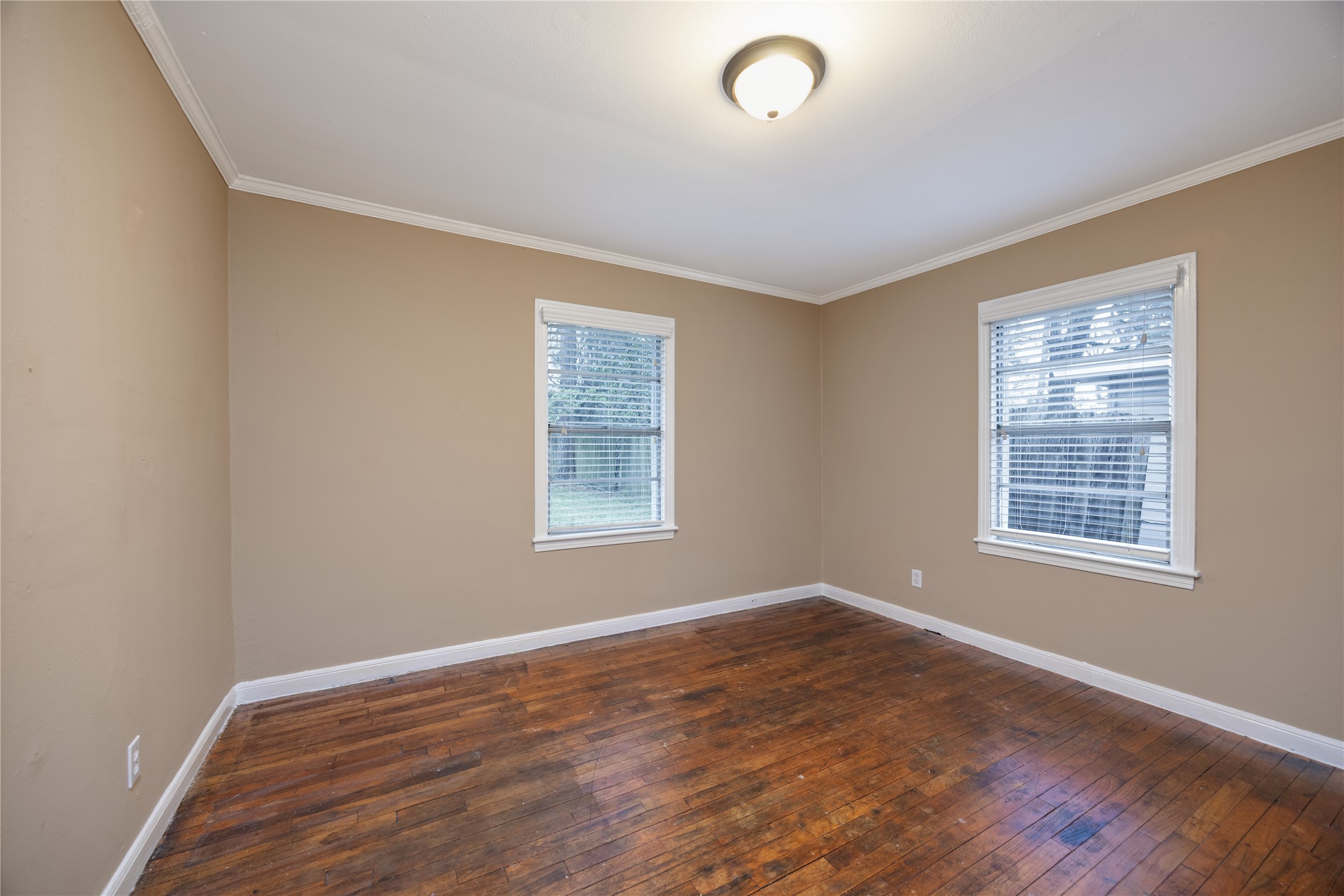 304 Harris Boulevard Conroe, TX 77301 - Photo 17 of 24