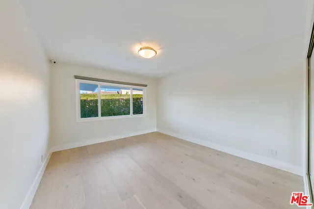 $11,950 | 826 North Tigertail Road, Los Angeles, CA 90049