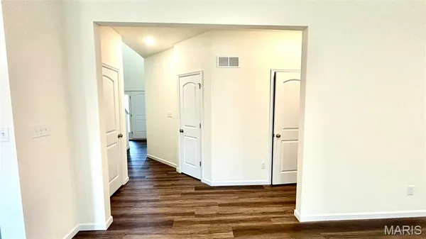 $2,875 | 714 Switchgrass Drive, Wentzville, MO 63385