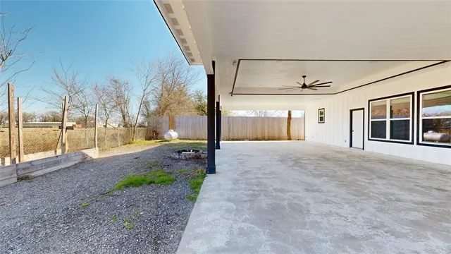 $2,300 | 4867 North Oakland Lane, Bryan, TX 77808