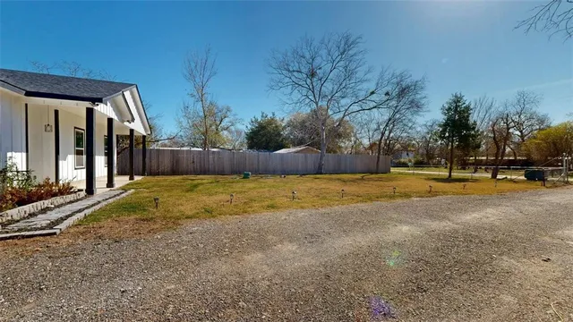 $2,300 | 4867 North Oakland Lane, Bryan, TX 77808
