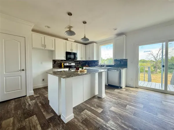 $339,000 | 12918 Cleburne Highway, Cresson, TX 76035