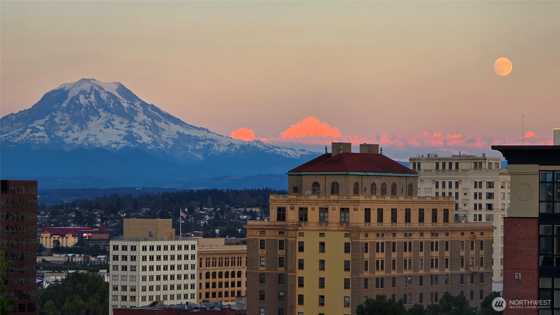 408 6th Avenue Tacoma, WA 98402 - Photo 3 of 37