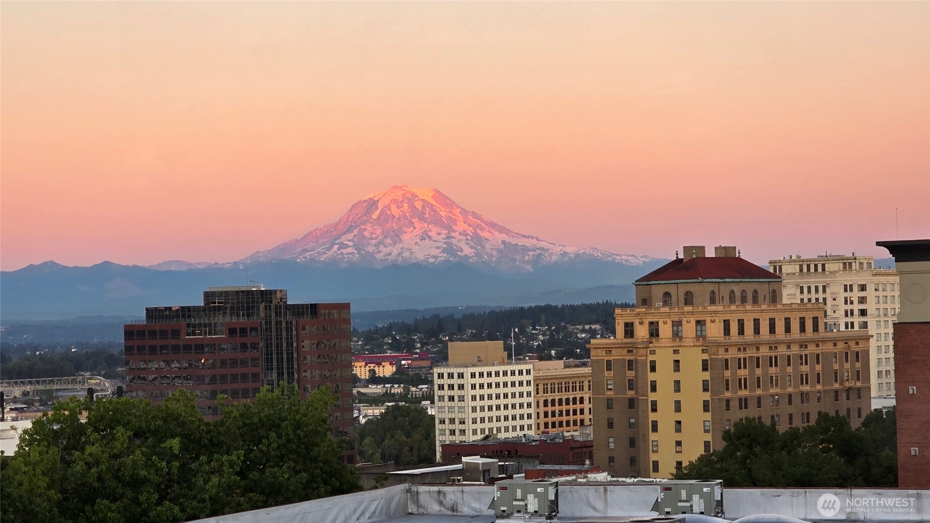 408 6th Avenue Tacoma, WA 98402 - Photo 4 of 37