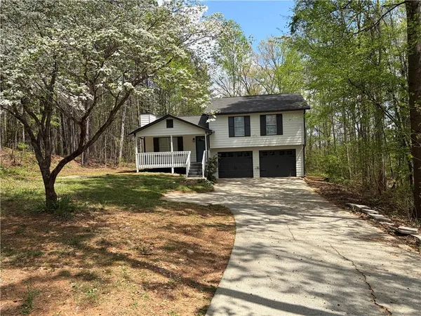 $295,000 | 210 Burnt Hickory Drive, Dallas, GA 30132